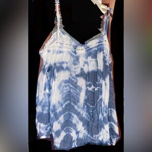 Beautiful blue top size small